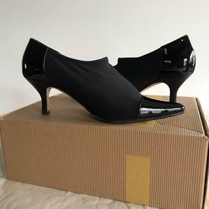 Donald J. Pliner Heels